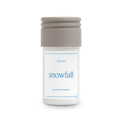 Aera Mini Snowfall bottle pour shows clean design and easy refill for fresh winter notes