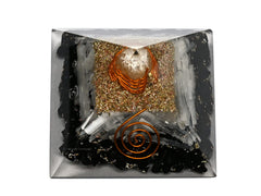 Amazing Gemstone orgone pyramid copper-healing-coil detail