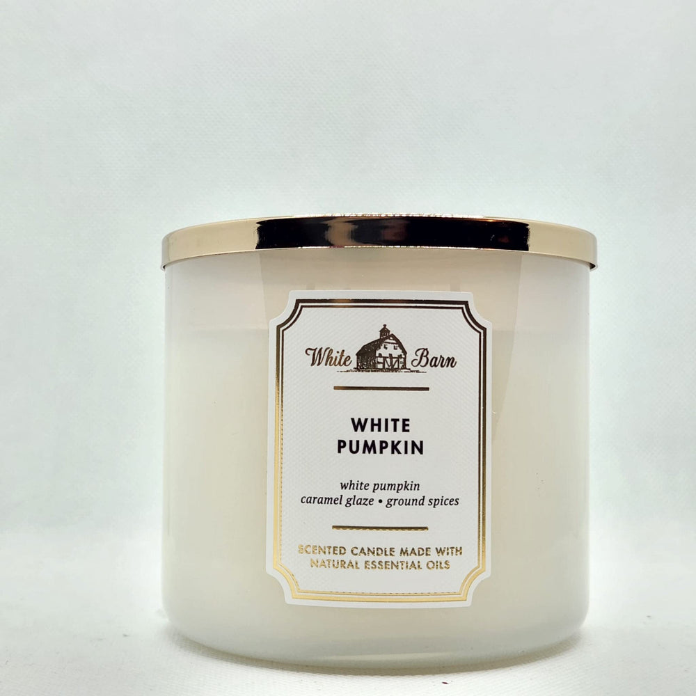 Bath & Body Works White Barn 3-Wick Candle enhances spaces with lasting aroma.