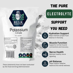 Bulk Essentials Citrato de Potasio, polvo mezclado en agua para hidratación rápida.