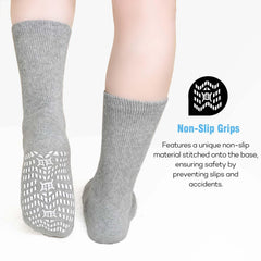 CaiDieNu non-slip diabetic socks grip-bottom shows traction on floors