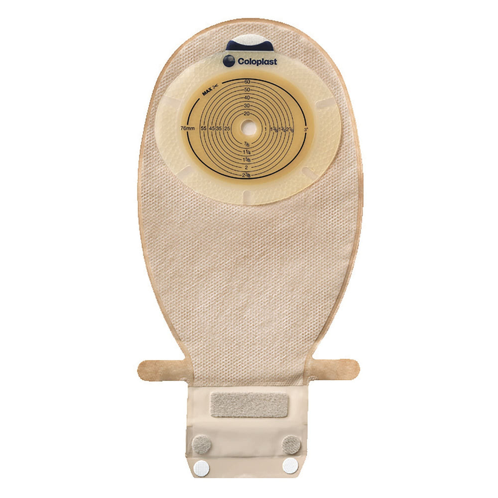 Coloplast Sensura 15521 EasiClose wide-outlet pouch for easy draining and discretion.