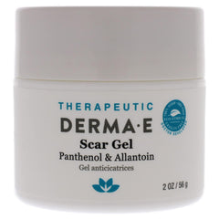 Derma E Gel Scar application dispense close-up highlighting smooth, non-greasy texture