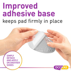 In-shoe placement shows DOOXAS pads providing steady comfort during long wear.