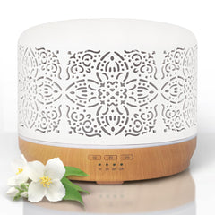 Earnest Living essential oil diffuser with white ceramic 500 ml base for home aromatherapy.