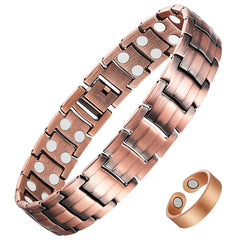 Feraco men's copper magnetic bracelet closeup shows hypoallergenic material and polished surface.