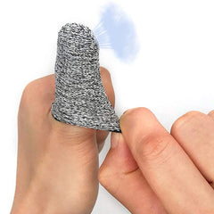 JADE KIT cut-resistant finger sleeve 6cm on hand ideal for detailed crafts.