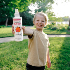 Ladibugs anti-lice spray applied easily for daily use at school or camp.