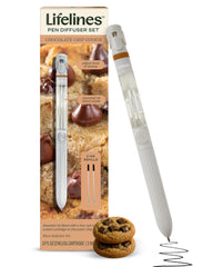 Lifelines Pen Diffuser galleta con chispas de chocolate en mano, experiencia de escritura aromática