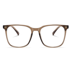 MACJERO model wear view showing versatile fit for women and men
