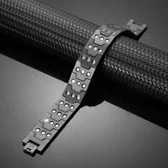 MagEnergy copper bracelet for men highlighting tire-tread texture and tactile appeal