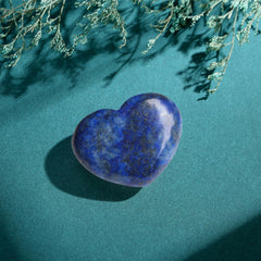 MAIBAOTA lapis lazuli heart packaging image with velvet box.