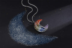MAIBAOTA Wire-Wrapped Crystal Necklace with artisanal detail.