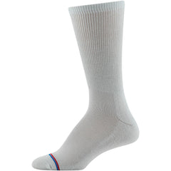MediPeds moisture-wicking fibers keep feet cool and dry