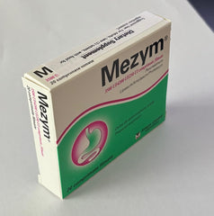 Mezym Forte 3500 capsules close-up, aiding nutrient breakdown for smoother digestion