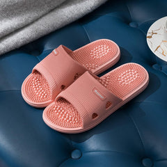 MOTTLED SKY lightweight PVC material keeps feet comfortable and odorless.