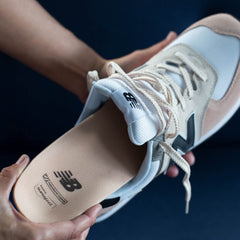 New Balance cushioned heel insole reduces impact with ground contact for everyday wear.