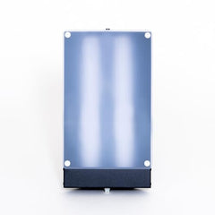 Close-up of Travelite's large light surface for thorough coverage