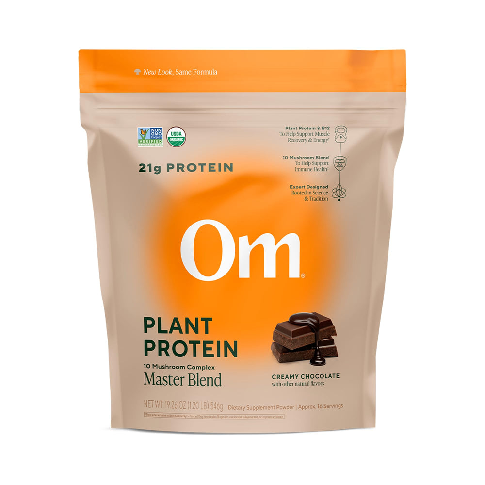 OM Mushroom Superfood Master Blend chocolate bottle, ideal for daily shakes.