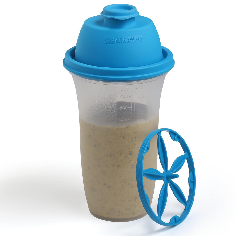 SIGNORA WARE shaker bottle cap close-up showing secure, spill-resistant design for on-the-go shakes