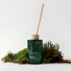 Skandinavisk Skog diffuser with beechwood ring for natural finish