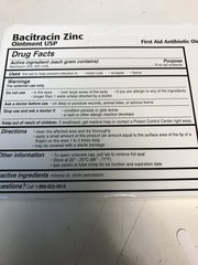 Aplicación del ungüento TARO bacitracina zinc para heridas menores y protección inicial