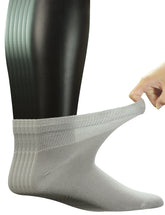 Yomandamor seamless toe sock for irritation-free daily wear.