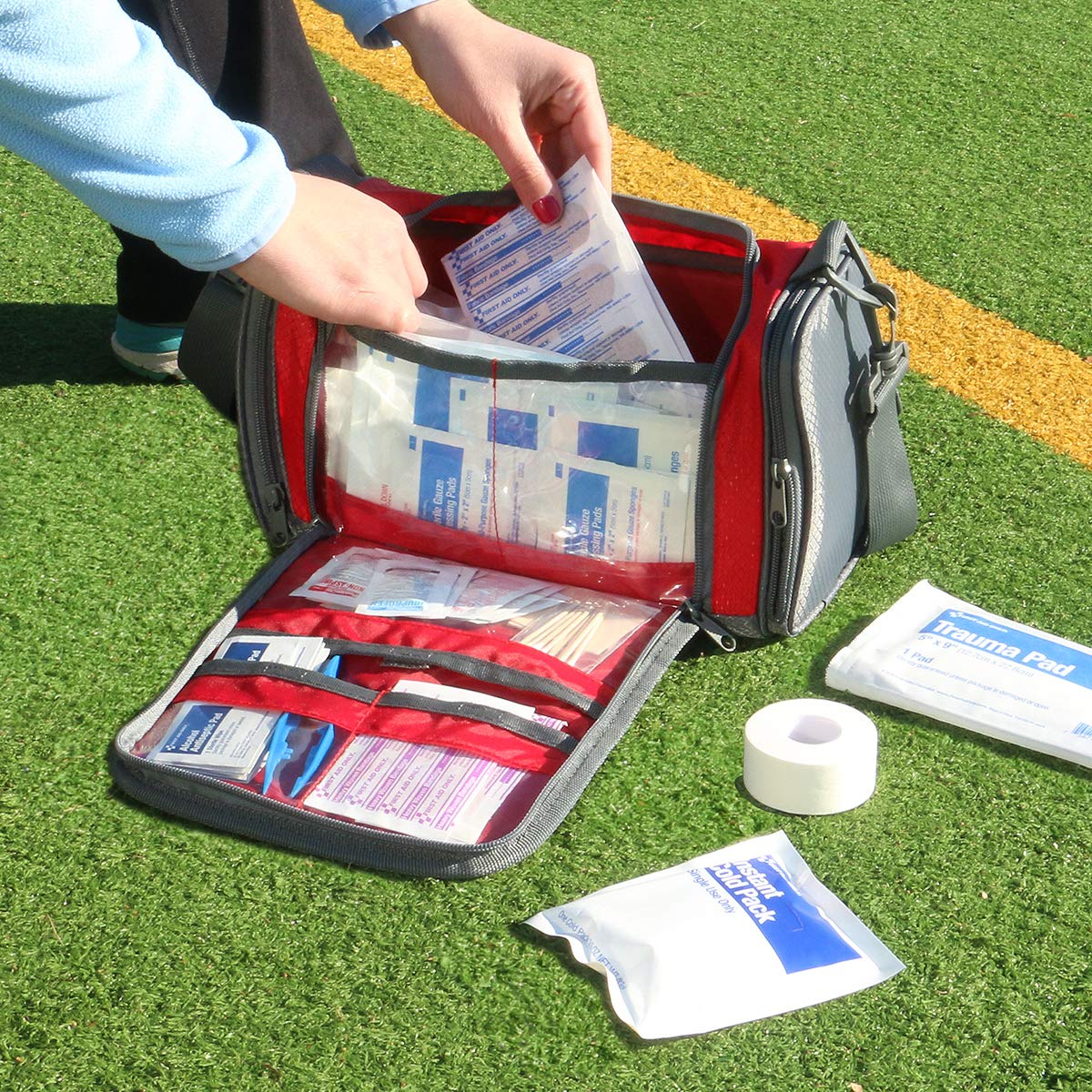 Nitrile gloves and tweezers in the kit for safe, sterile handling.