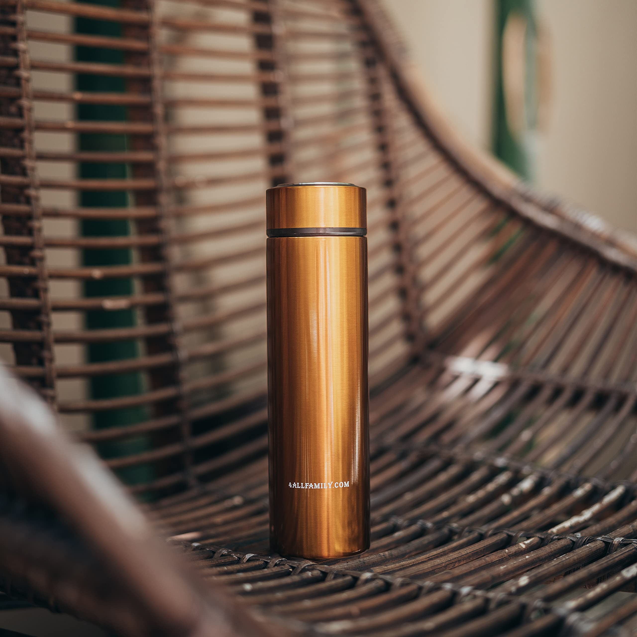 4ALLFAMILY User-friendly setup with no wires or batteries needed.