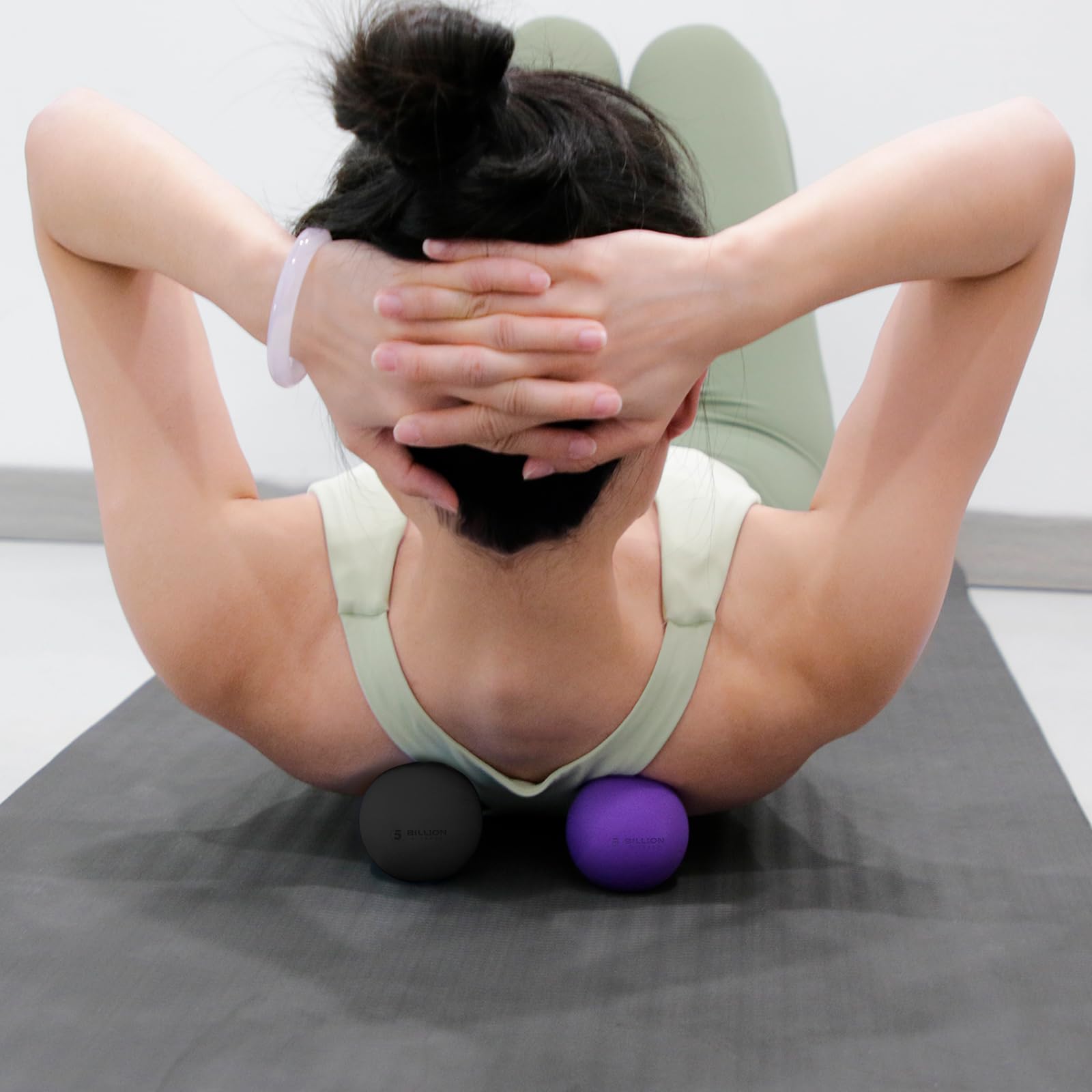 5BILLION FITNESS peanut massage ball side view for spine area release