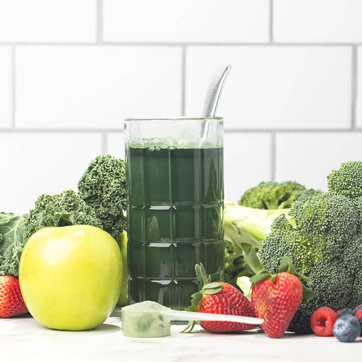 Finished smoothie with Pep Tonic promoting a tasty wellness ritual.