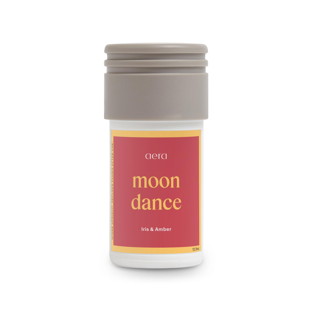 Aera Mini Moondance diffuser in room creates a luxurious ambience.