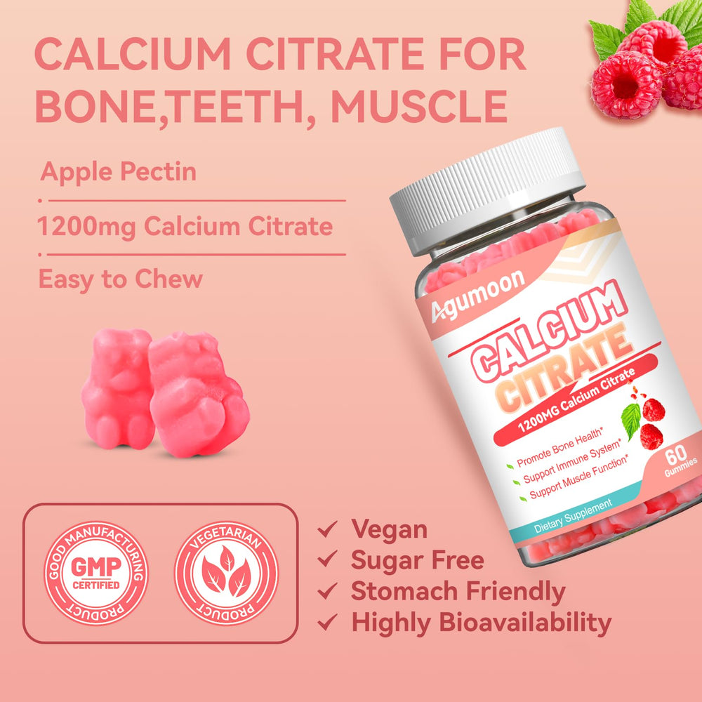 Agumoon Daily-use scene with gummies in hand for routine supplementation.