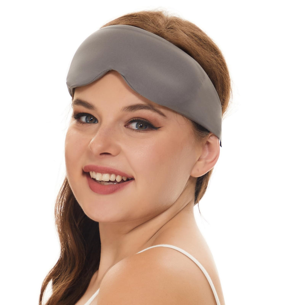 ALASKA BEAR Sleep Mask 100% blackout creates a dark sleep space.