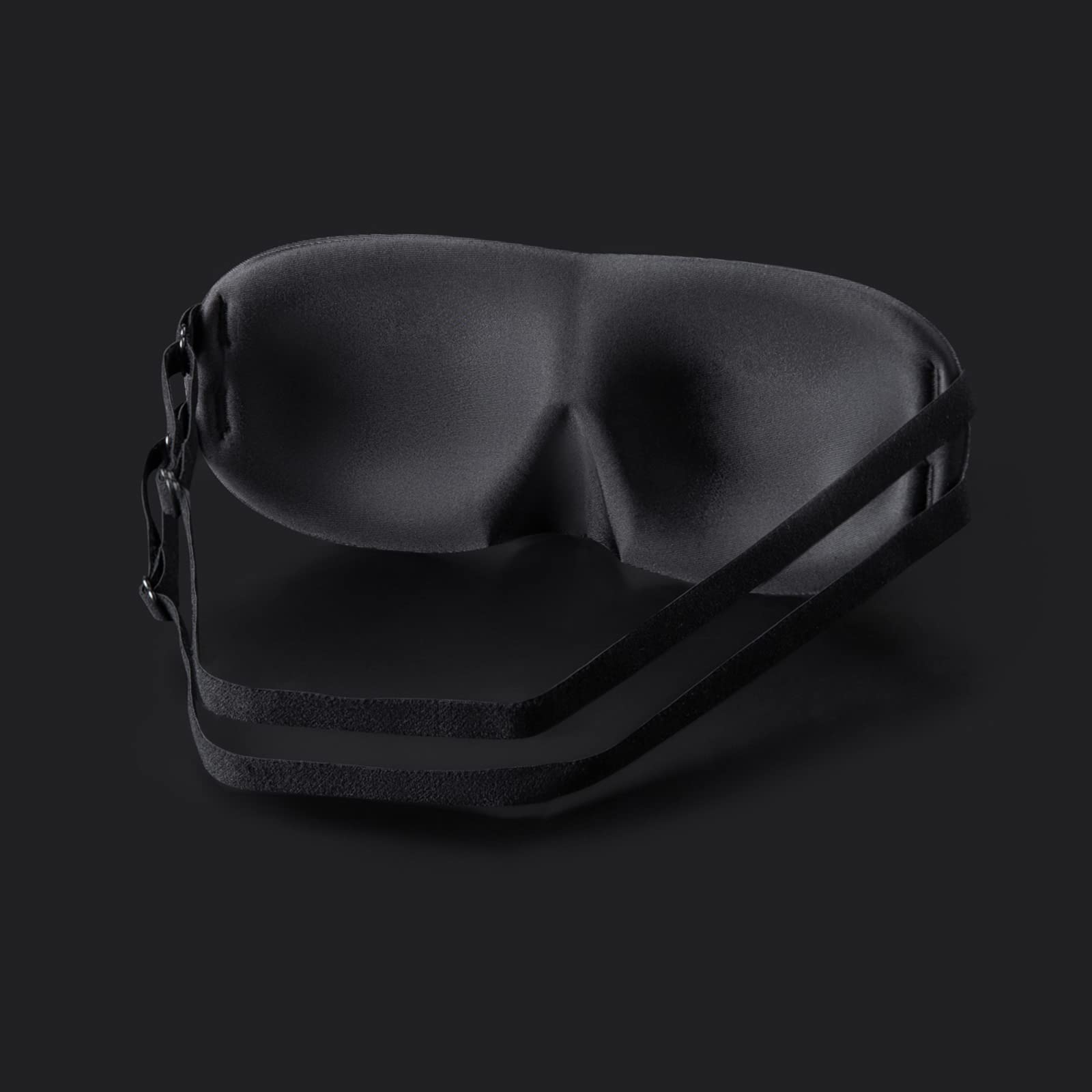 ALASKA BEAR sleep mask with convex eye cups reduces pressure on lashes.
