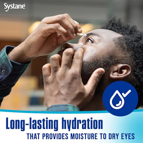 Gentle bottle pour action of Alcon Hydration for easy dosing.