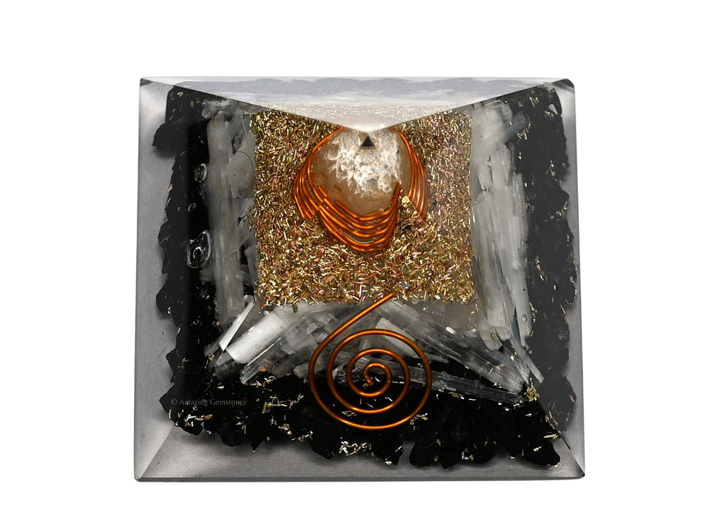 Amazing Gemstone orgone pyramid copper-healing-coil detail