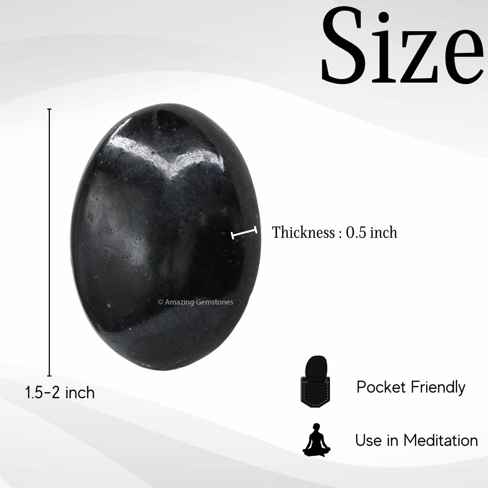 Amazing Gemstone: turmalina negra en palma para rituales energéticos en casa.