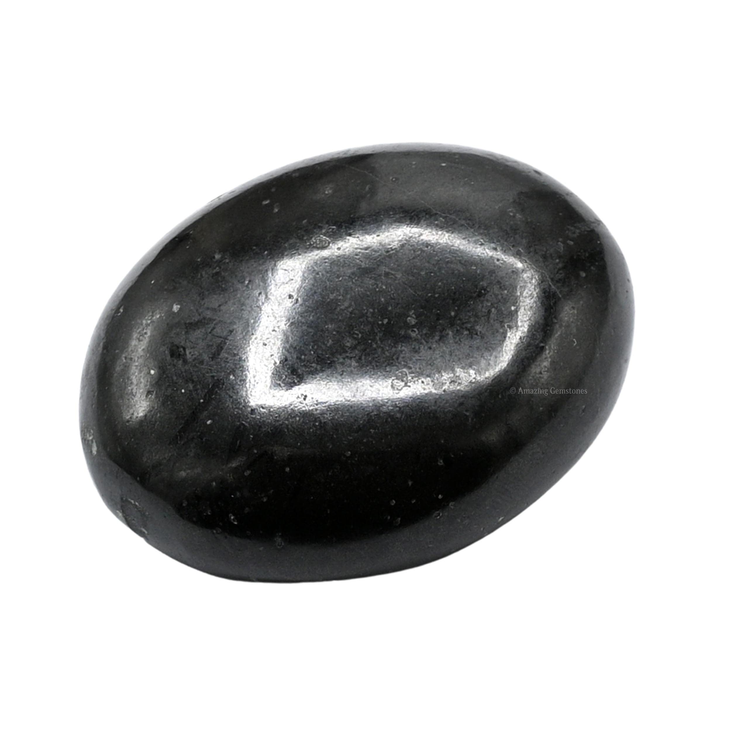 Amazing Gemstone: palma de turmalina negra para yoga y relajación consciente.