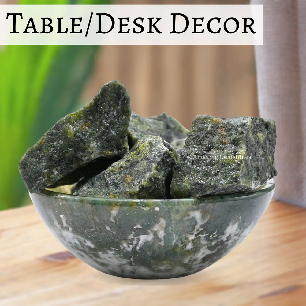 Pieza de jade verde lista para meditaciones con Amazing Gemstone.