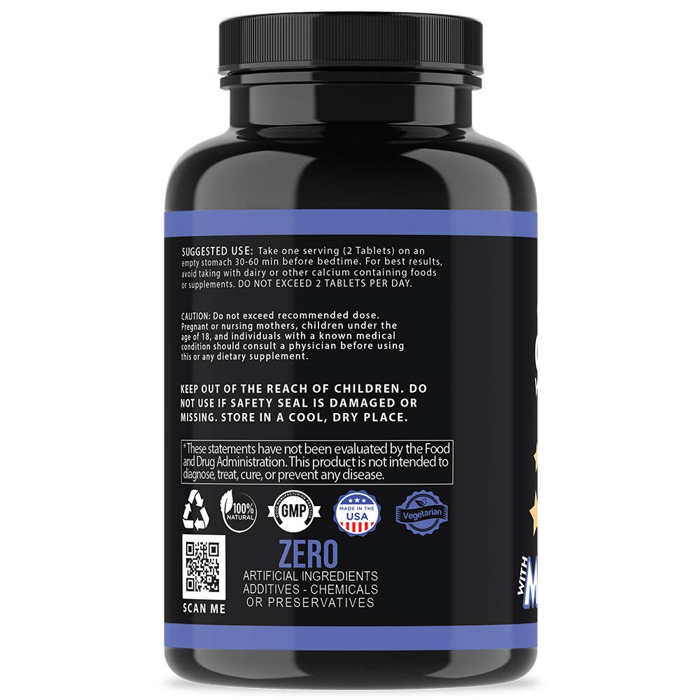 Glass of water with Garcinia Cambogia PM pill for easy intake
