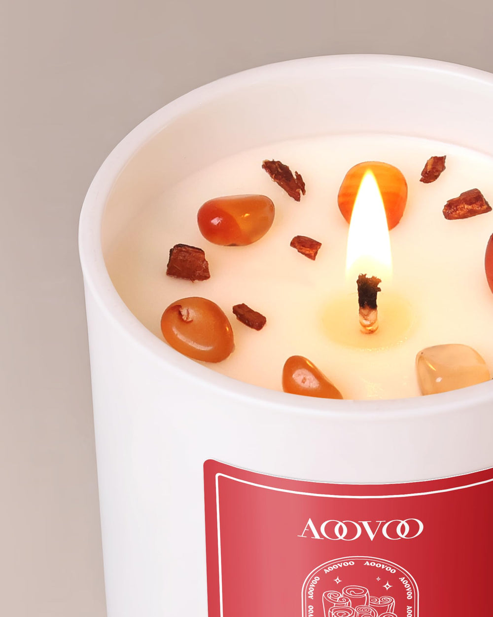 AOOVOO Cinnamon Candle wick detail shows clean burn and lead-free cotton wick