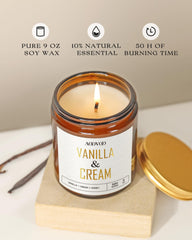 AOOVOO Vanilla Cream Candle close-up reveals smooth cream fragrance diffusion.