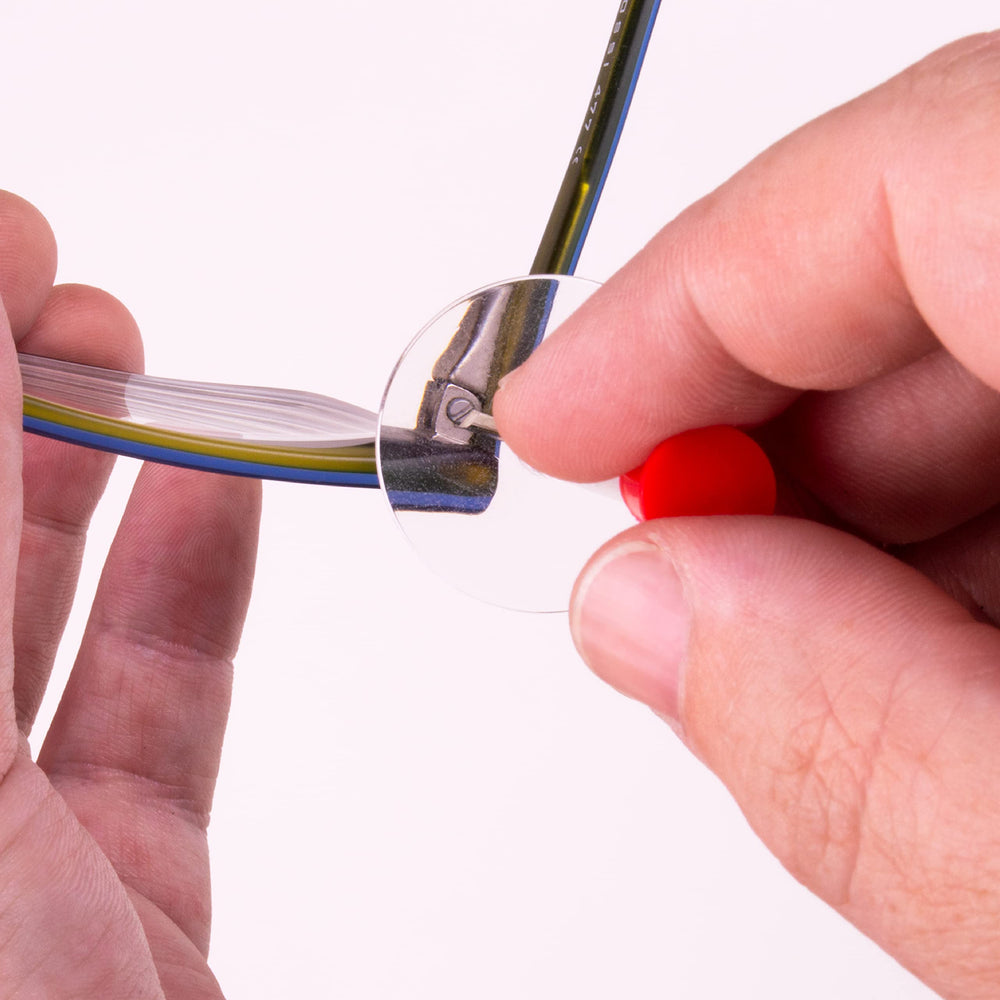 APEX screw guide aids alignment for tidy repairs.