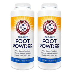Arm & Hammer polvo para pies sin talco, empaque de dos frascos para uso diario.