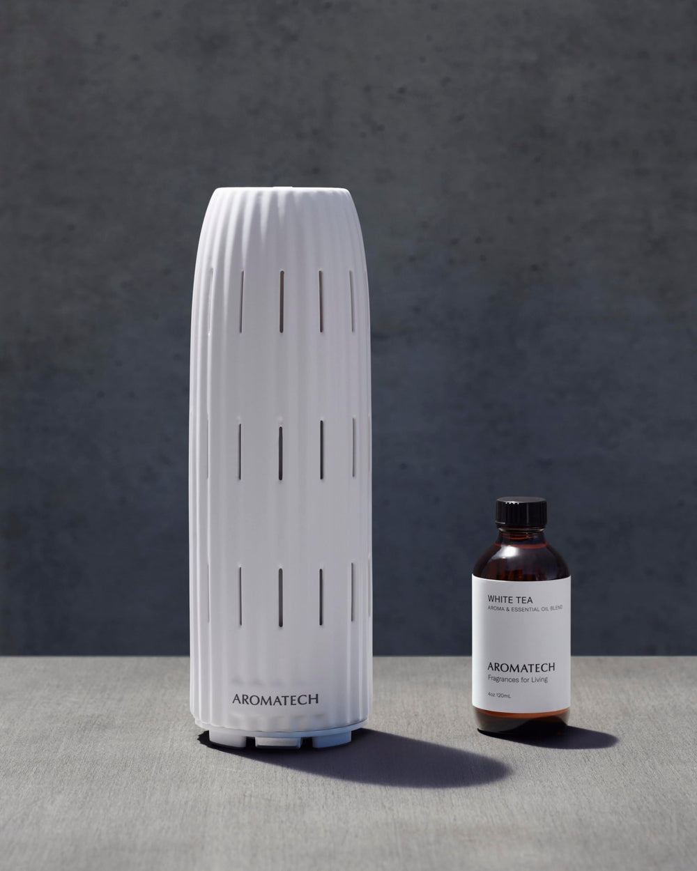 Aromatech White Tea unboxing reveals premium USA-made aroma oil