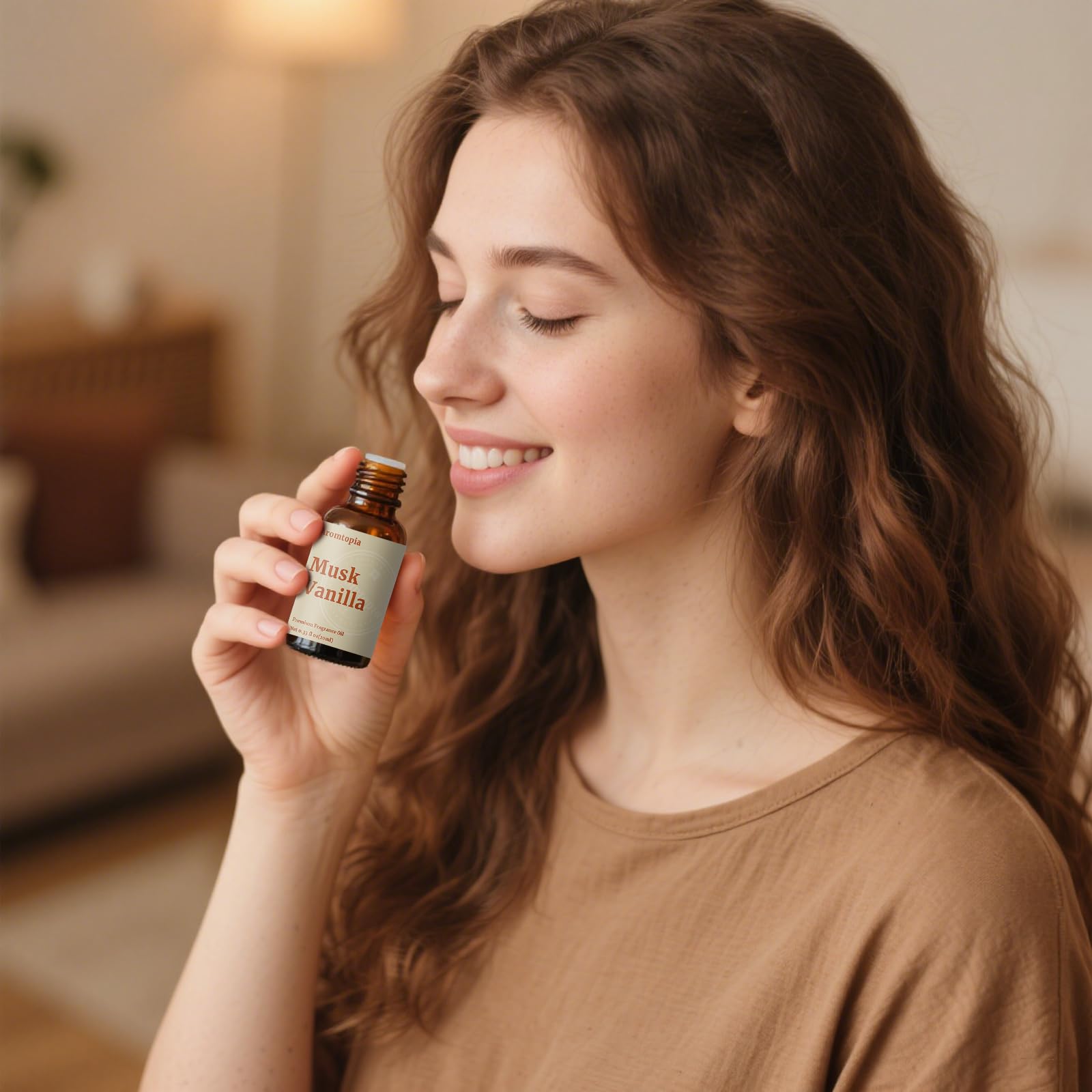 AROMTOPIA spice harvest 10ml bottle enhances candles and air freshness.