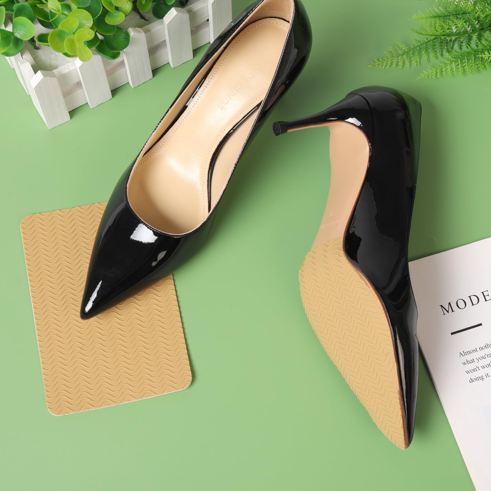 Ashoesert heel-area protector extends life and protects the sole