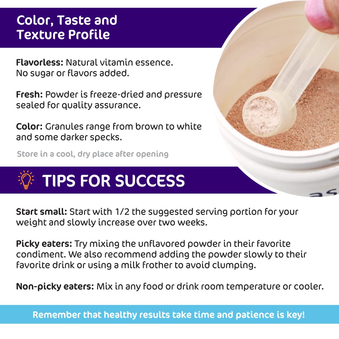 Aspire Multi+ scoop pouring into water for on-the-go nutrition.