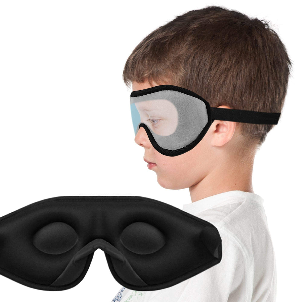 ASTRA VENA Travel-ready kids eye mask fits comfortably on planes and cars.